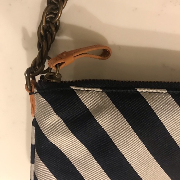 J. Crew small purse with chain strap. Lightweight and perfect for a night out! - Picture 3 of 10